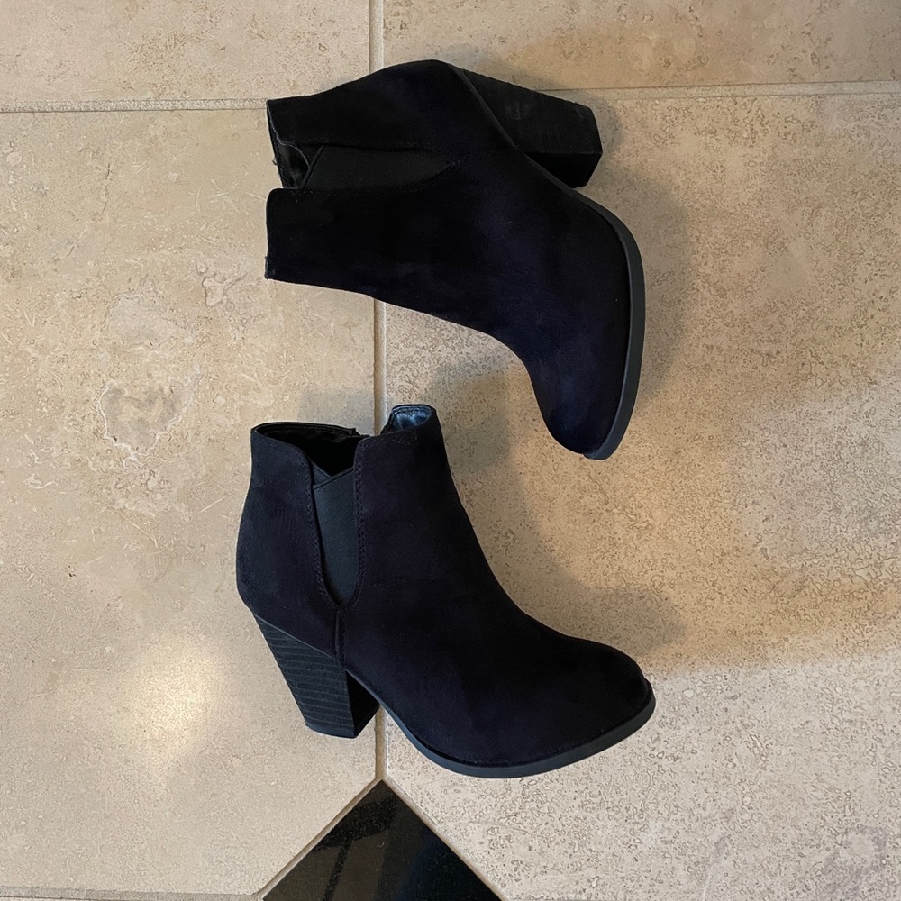 Mix No. 6 Black Suede Booties, 3 and 1/2 Inch Heel, Size 6
